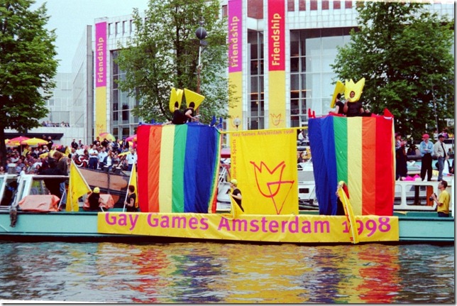 Canal Parade - Games Boat